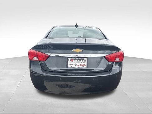 Used 2015 Chevrolet Impala LT w/ Convenience Package FWD image 4