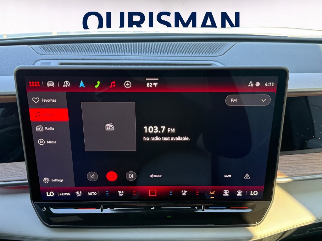 New 2027 Volkswagen Atlas SEL R-Line AWD/4WD image 14