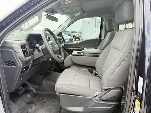 Used 2025 Ford F150 XL w/ Equipment Group 103A High AWD/4WD image 5