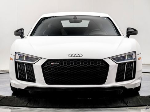 Used 2018 Audi R8 V10 image 35