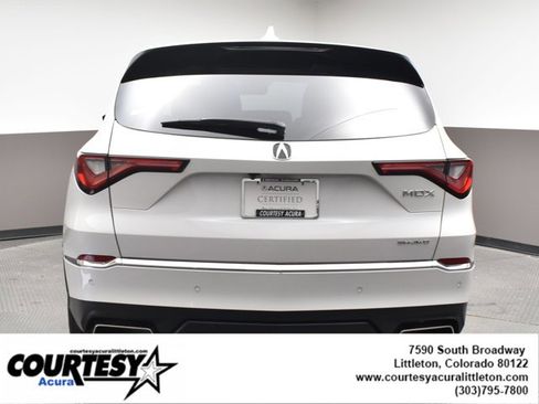 Used 2023 Acura MDX SH-AWD w/ Technology Package image 5