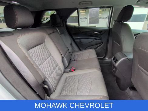 Used 2021 Chevrolet Equinox LT AWD/4WD image 27