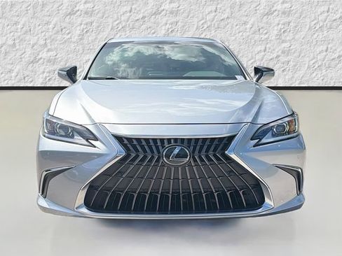 Used 2024 Lexus ES 350 w/ Premium Package image 8