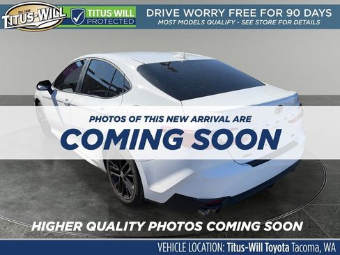 Used 2026 Toyota Camry SE FWD image 3