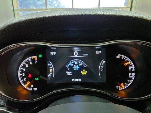 Used 2019 Jeep Grand Cherokee Altitude AWD/4WD image 43