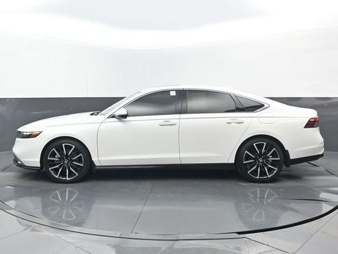 Used 2024 Honda Accord Touring image 24