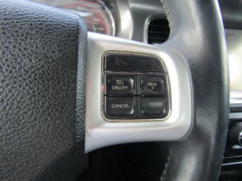 Used 2014 Dodge Charger R/T RWD image 25