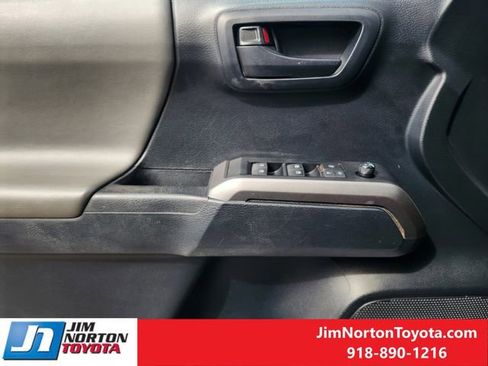 Used 2019 Toyota Tacoma SR5 image 24