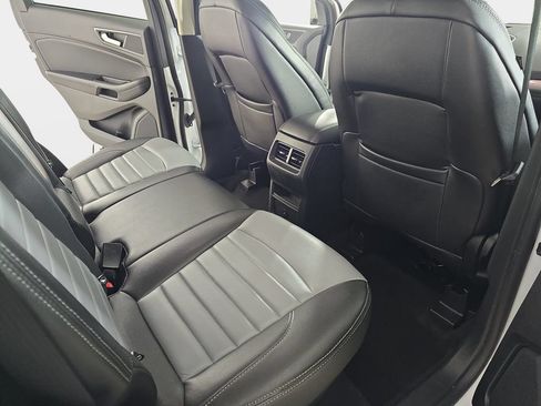 Used 2023 Ford Edge SE w/ Black Appearance Package AWD/4WD image 12