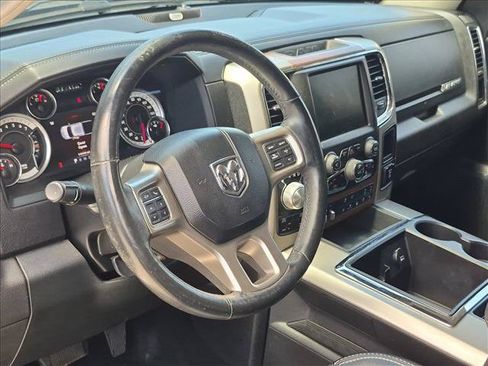 Used 2014 RAM 1500 Laramie w/ Convenience Group AWD/4WD image 9