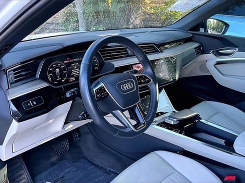 Certified 2024 Audi Q8 e-tron Premium Plus image 14