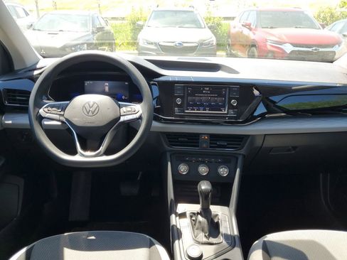 Used 2022 Volkswagen Taos S AWD/4WD image 13