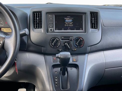 Used 2021 Nissan NV200 S w/ Back Door Glass Package image 7