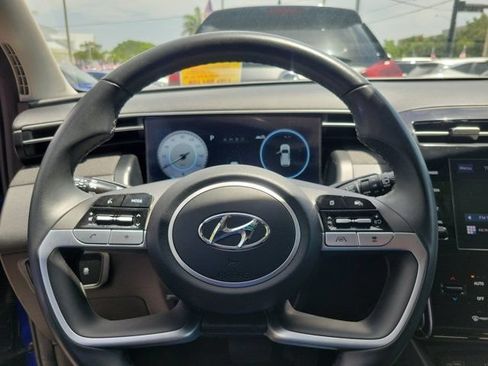Certified 2023 Hyundai Tucson SEL w/ Convenience Package FWD image 18