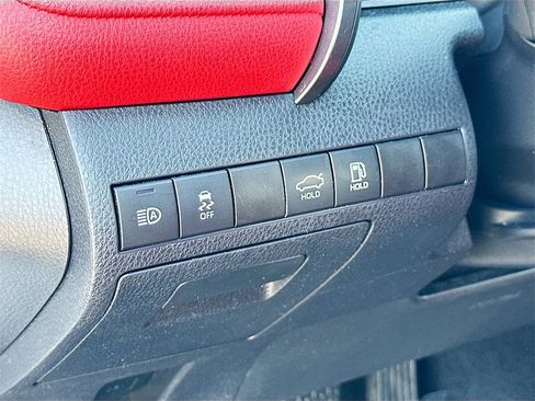 Used 2019 Toyota Camry XSE image 8