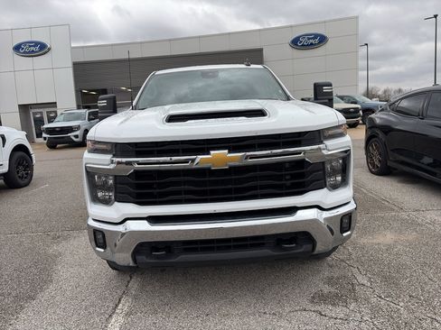 Used 2025 Chevrolet Silverado 2500 LT w/ Convenience Package image 2