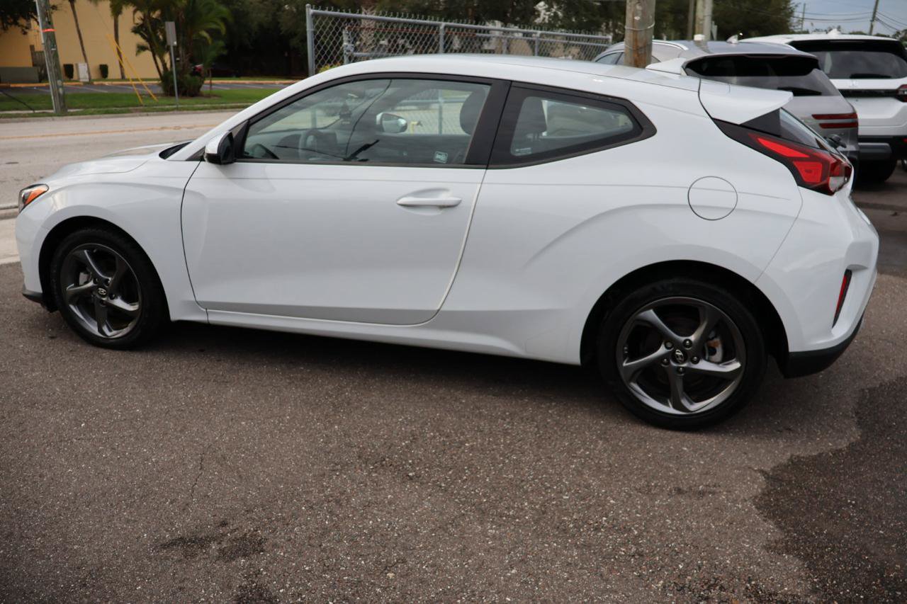 Used 2020 Hyundai Veloster 2.0 FWD image 8