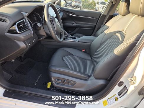 Used 2023 Toyota Camry SE FWD image 8
