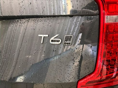 Used 2021 Volvo XC90 T6 Momentum w/ Advanced Package image 30