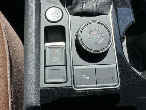 Used 2022 Volkswagen Atlas SEL AWD/4WD image 31