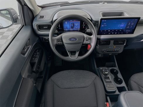 New 2025 Ford Maverick XL image 21