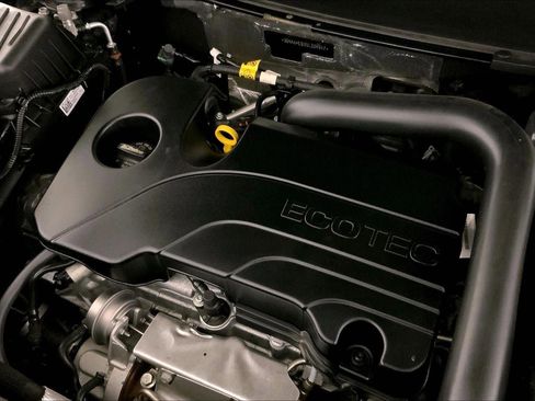 Used 2025 Chevrolet Equinox LT image 30