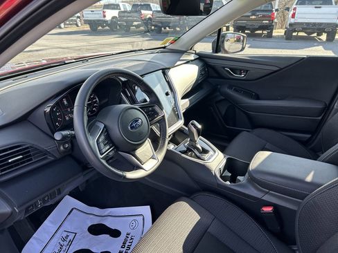 Used 2025 Subaru Outback Premium w/ Popular Package #1A image 24