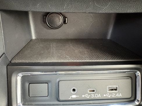 Certified 2025 Subaru Ascent Premium AWD/4WD image 21