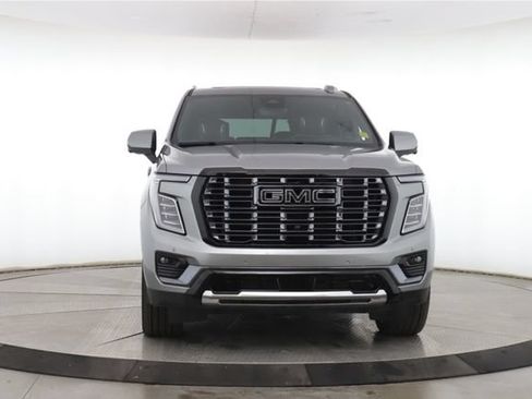Used 2026 GMC Yukon Denali Ultimate AWD/4WD image 12