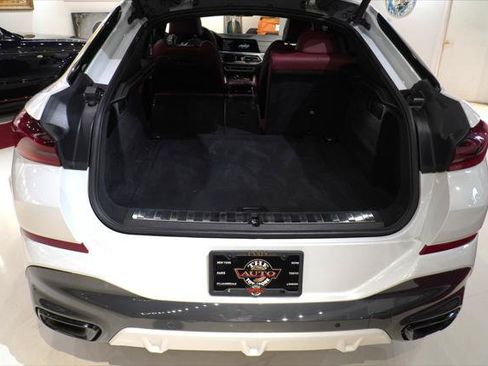 Used 2021 BMW X6 sDrive40i w/ M Sport Package RWD image 14