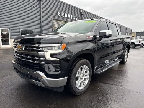 Used 2022 Chevrolet Silverado 1500 LTZ image 4