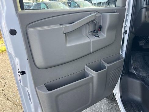 New 2026 GMC Savana 2500 w/ Driver Convenience Package RWD image 10