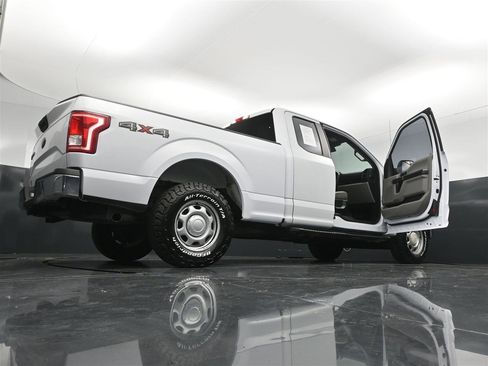 Used 2017 Ford F150 XL w/ XL Power Equipment Group AWD/4WD image 40