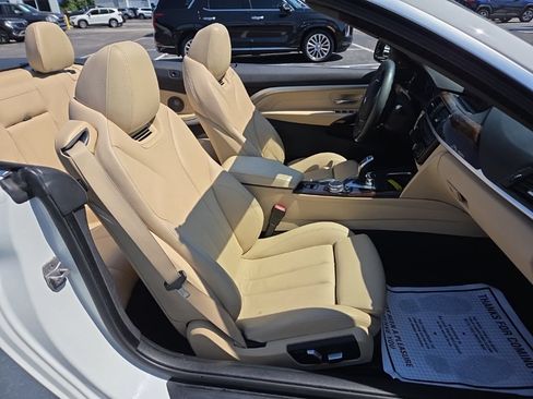 Used 2017 BMW 440i xDrive Convertible AWD/4WD image 19