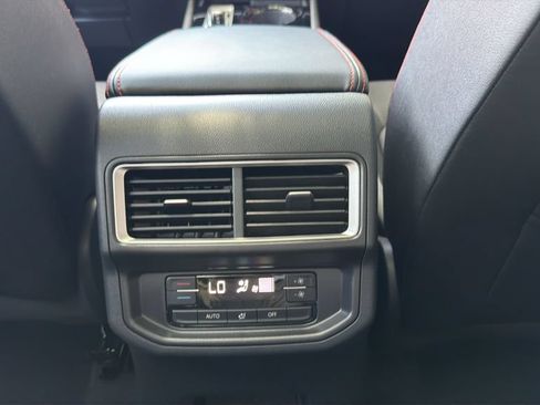 New 2026 Volkswagen Atlas Peak Edition AWD/4WD image 24