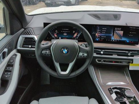 New 2026 BMW X5 sDrive40i w/ Parking Assistance Package RWD image 16