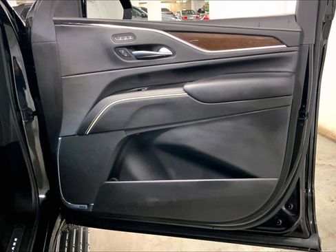Used 2023 Cadillac Escalade Sport Platinum image 23