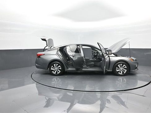 Used 2022 Nissan Altima 2.5 S image 38