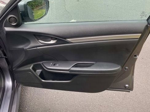 Used 2020 Honda Civic Sport image 35