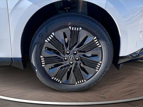 New 2026 Nissan Murano Platinum image 11