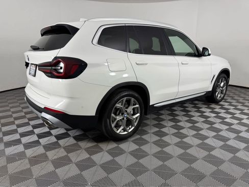 Used 2023 BMW X3 xDrive30i image 2