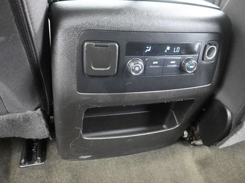 Used 2017 GMC Yukon SLE w/ SLE Value Package RWD image 14