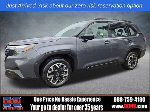 Used 2025 Subaru Forester Base image 3