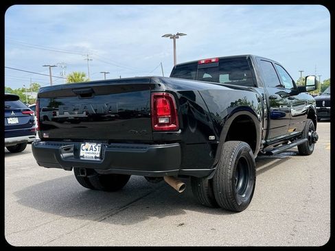 Used 2025 RAM 3500 Tradesman AWD/4WD image 16