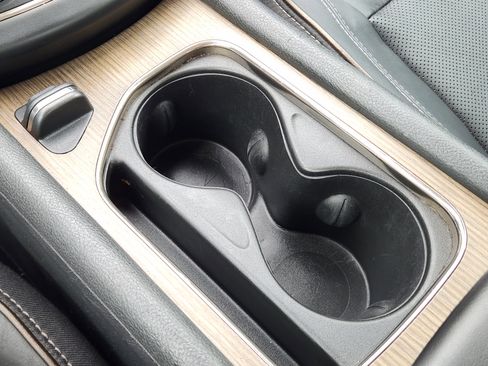 Used 2016 Chrysler 200 C w/ Premium Group image 24