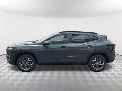New 2026 Chevrolet Trax LT FWD image 8