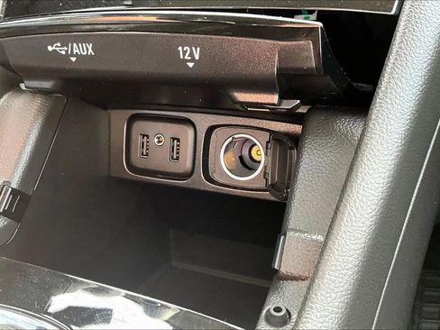 Used 2021 Buick Encore Preferred AWD/4WD image 22