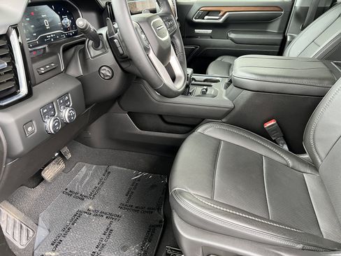 Used 2023 GMC Sierra 1500 Denali w/ Denali Reserve Package AWD/4WD image 14