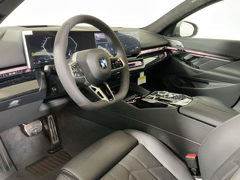 Certified 2026 BMW 540i xDrive w/ Executive Package AWD/4WD image 21