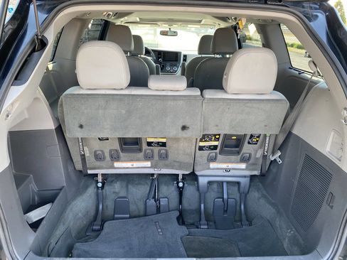 Used 2016 Toyota Sienna XLE w/ XLE Navigation Package AWD/4WD image 25